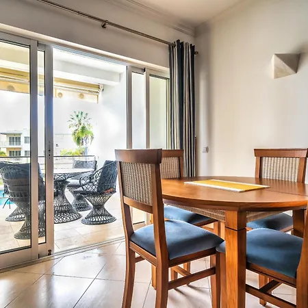 Apartament Close To 1 Bedroom Da At08